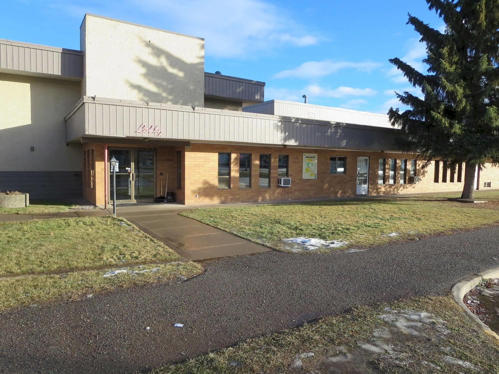 Capri Motor Inn Smithers Exterior photo